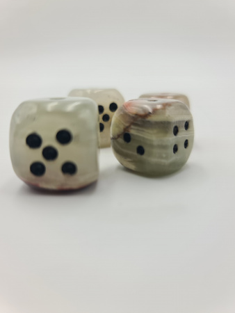 Кубик игральный  Кубик игральный 0,75
